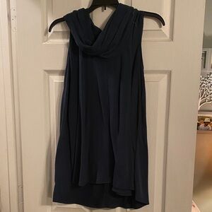 Green sleeveless tunic